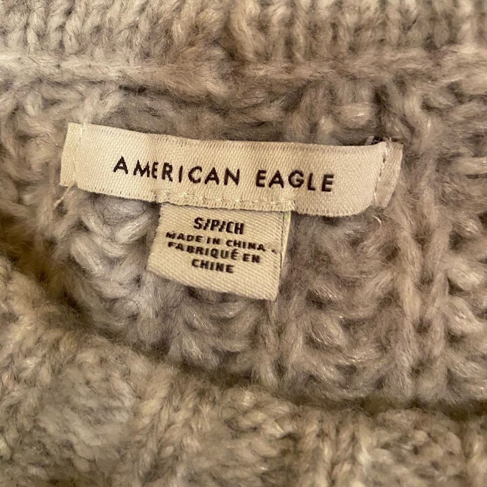 AMERICAN EAGLE over sized sweater